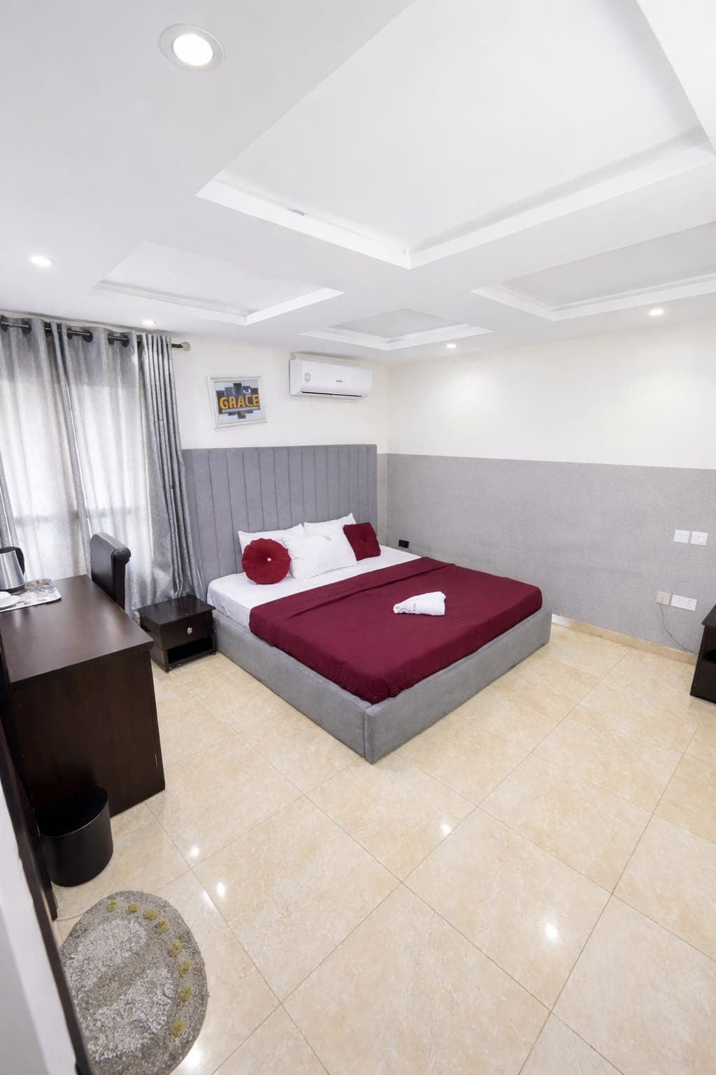 Luxury room at Ikad Hotel & Suites Victoria Island, photo 4